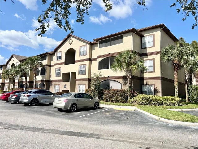 16511 Enclave Village Drive 107, TAMPA