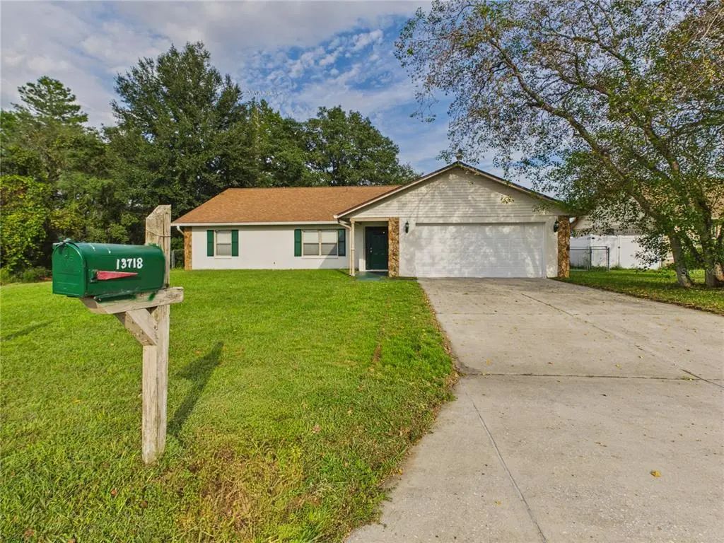 13718 Sw 40th Circle, OCALA
