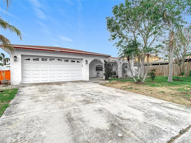 4740 114th Street N, ST PETERSBURG