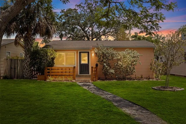 131 44th Avenue N, ST PETERSBURG