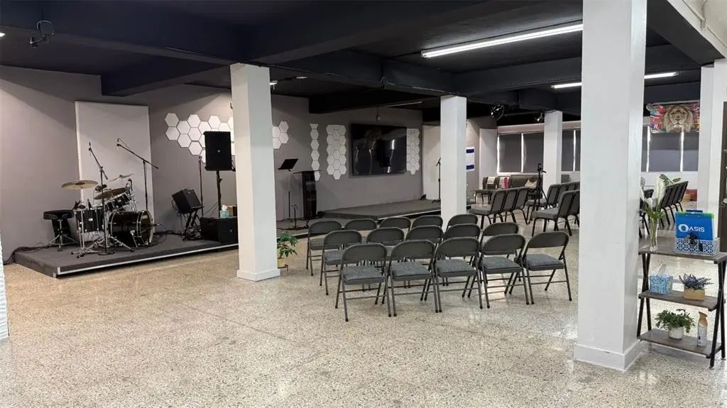 #6 Calle Hermino Diaz Navarro, GUAYNABO