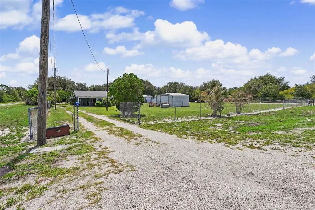 12102 Bullfrog Creek Road, GIBSONTON