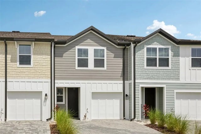 7588 Deer Valley Circle, TAMPA