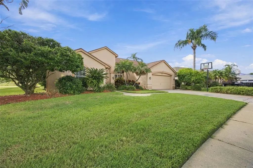 878 Centerwood Drive, TARPON SPRINGS