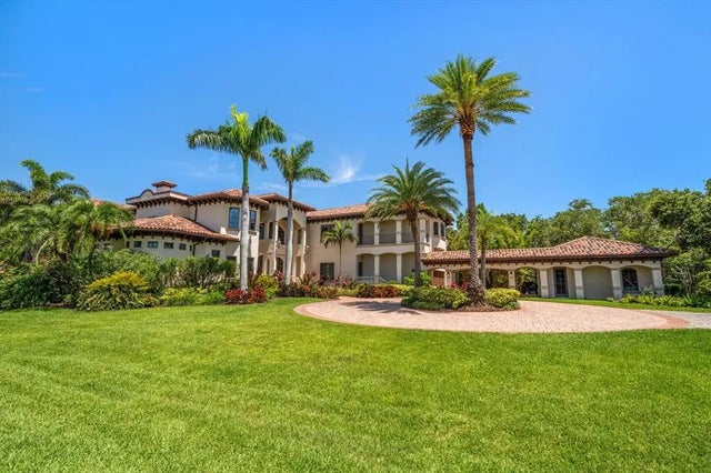 10930 Spring Street, LARGO