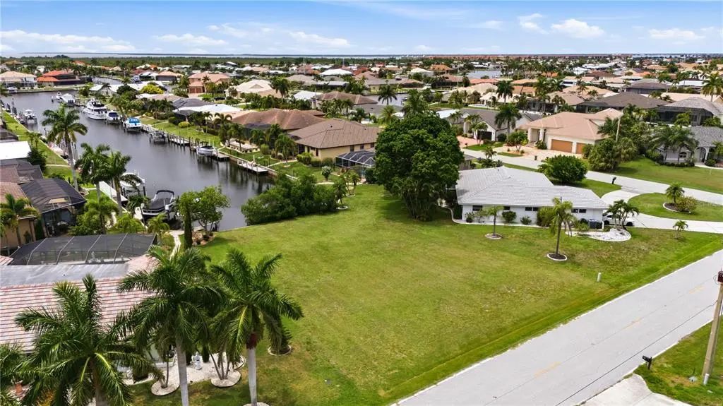 1121 Coronado Drive, PUNTA GORDA