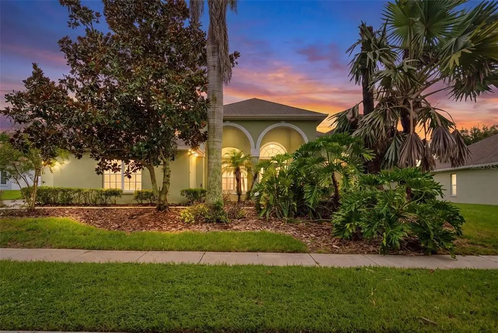 2806 Spinning Silk Court, KISSIMMEE