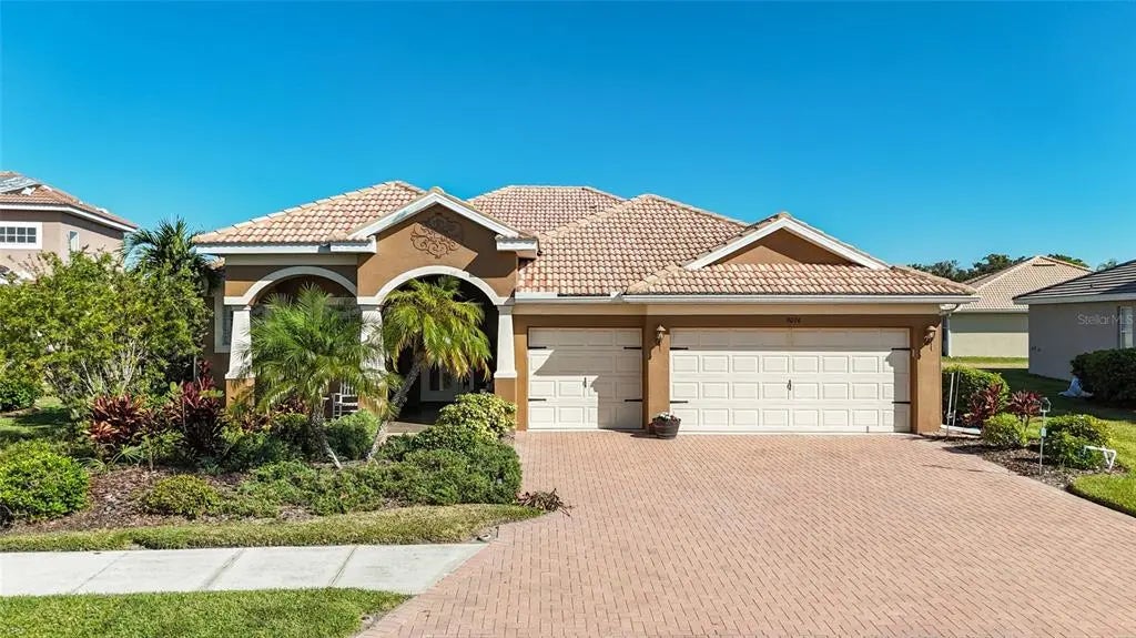 9074 Willowbrook Circle, BRADENTON