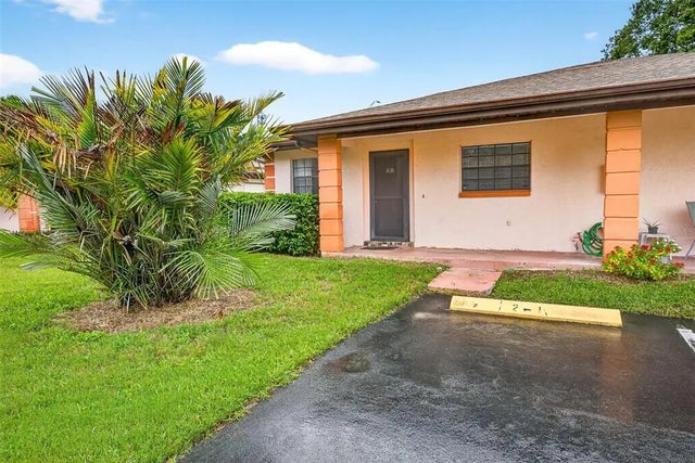 13250 Ridge Road 2-1, LARGO