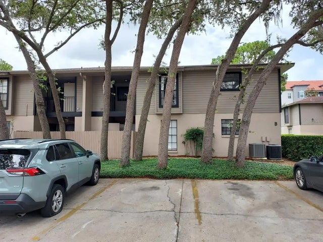 4111 Ashford Green Place B203, TAMPA