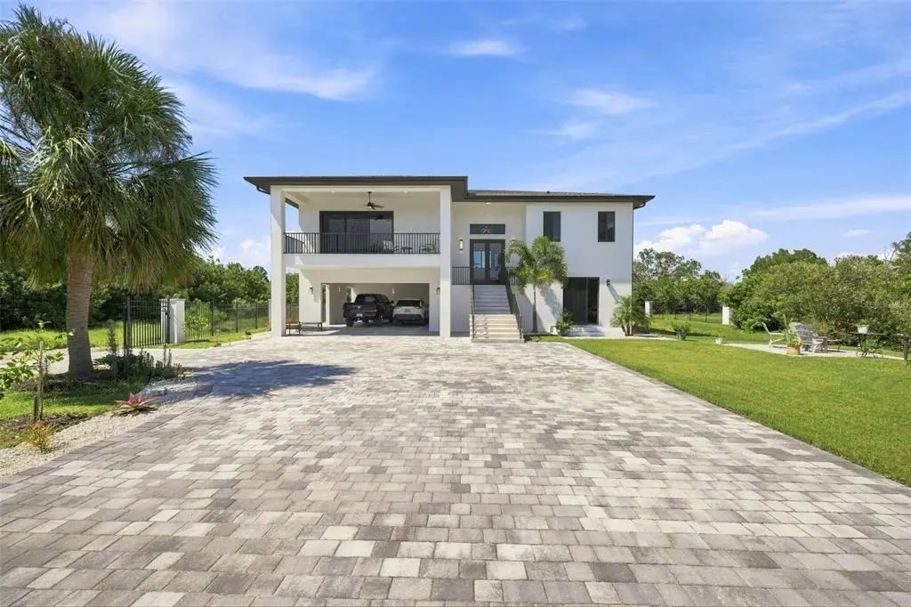 5035 Bay Boulevard, PORT RICHEY
