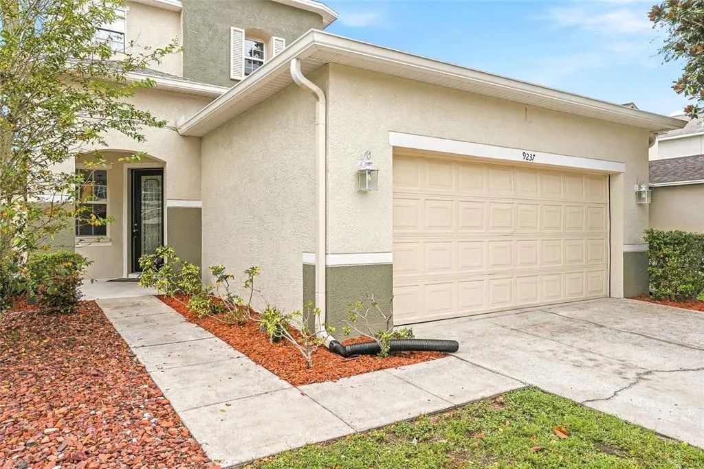 9237 C Wellstone Drive, LAND O LAKES