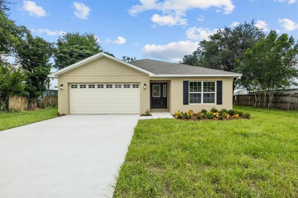 1912 Fruitland Park Circle, EAGLE LAKE