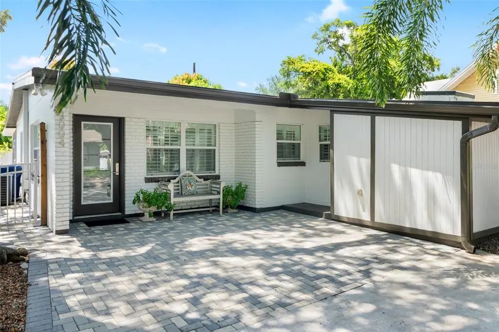 3004 W Bay Villa Avenue, TAMPA