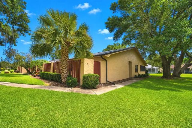 645 Broadmoor Circle 645, WINTER HAVEN
