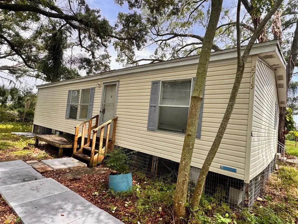 2715 Massee Road, DAVENPORT