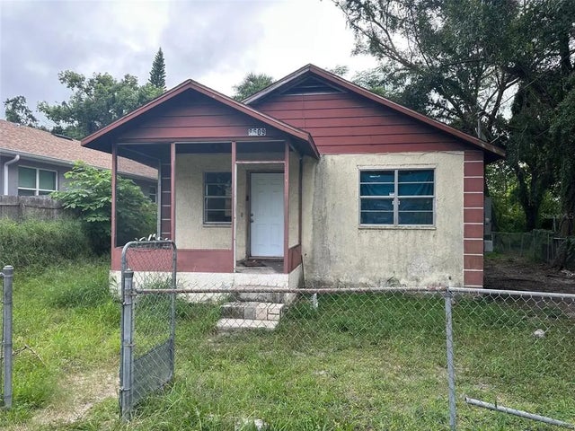 8609 N 14th Street, TAMPA