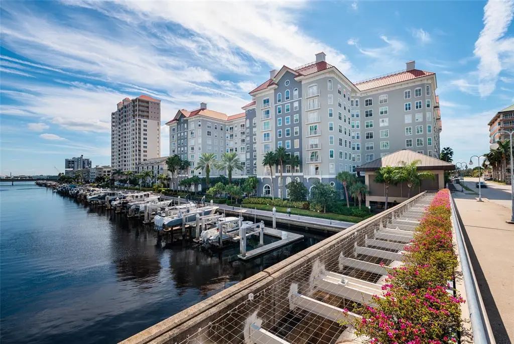 700 S Harbour Island Boulevard 825, TAMPA