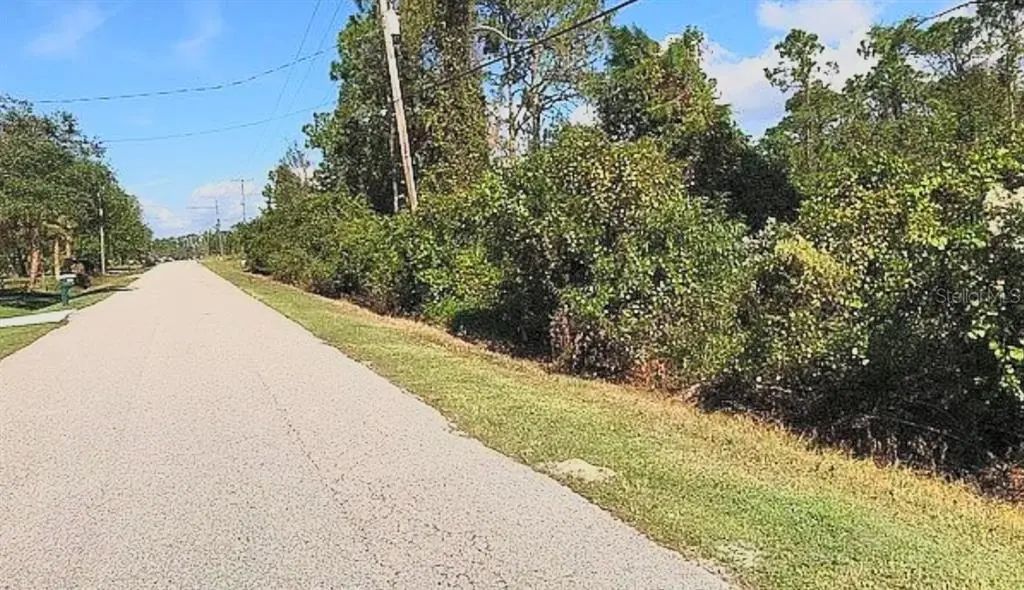 6016 Golden Road, SEBRING