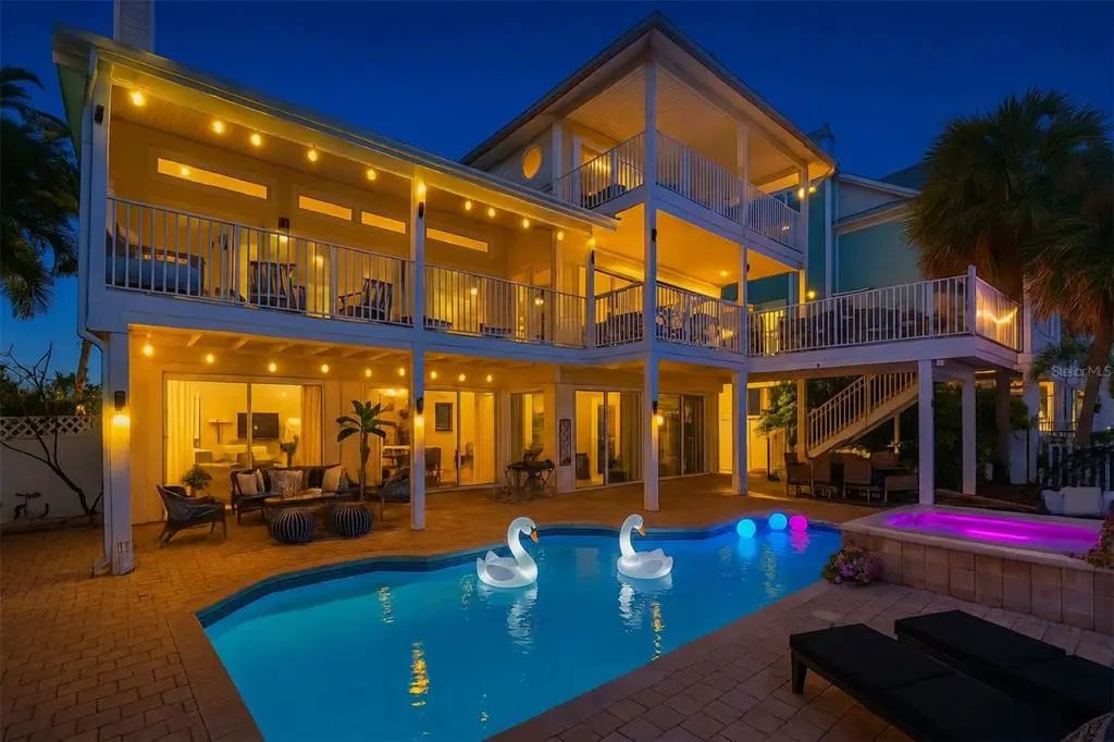 255 46th Avenue, ST PETE BEACH