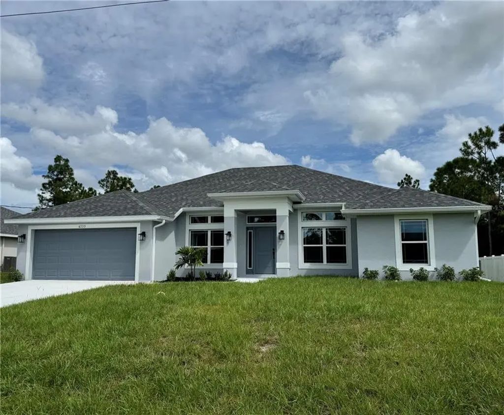 4733 Lacoco St., NORTH PORT