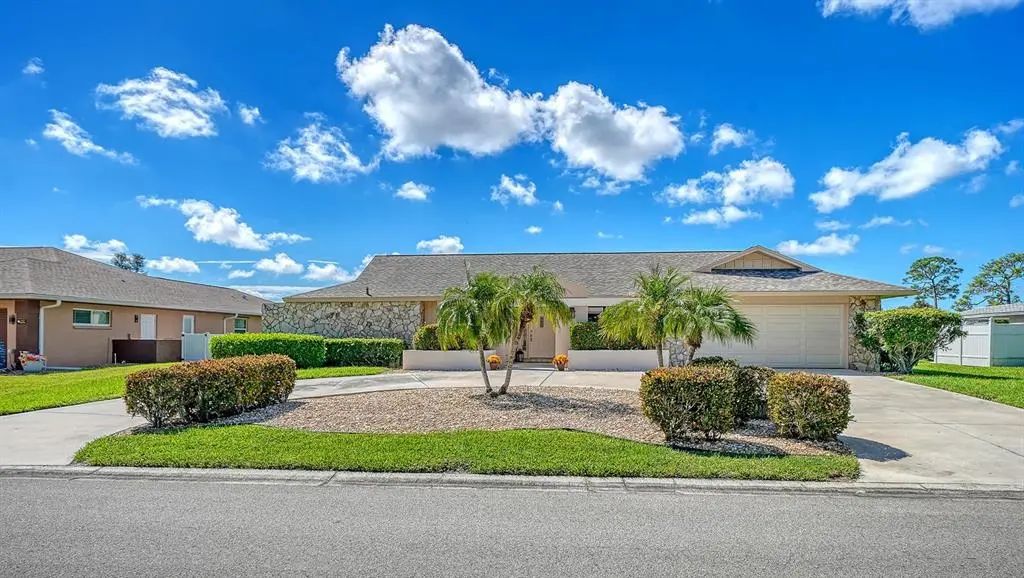 3708 Torrey Pines Way, SARASOTA