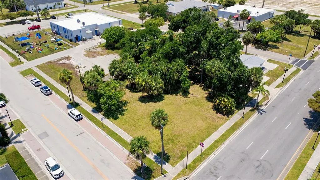 261 E Olympia Avenue, PUNTA GORDA