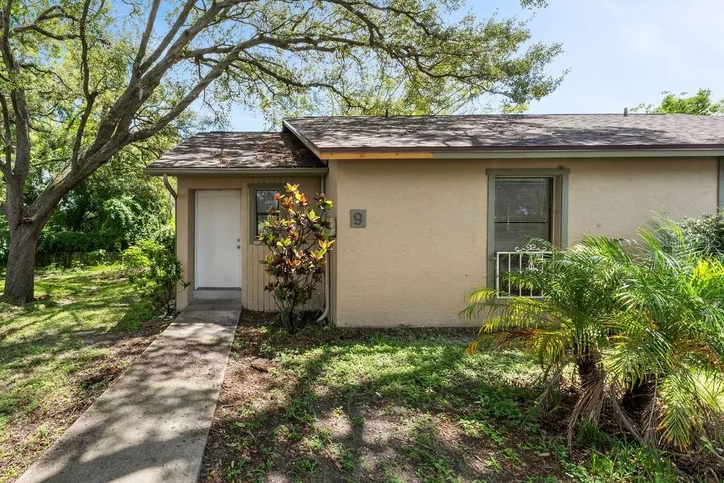 918 Otto Villa Place 9, TAMPA