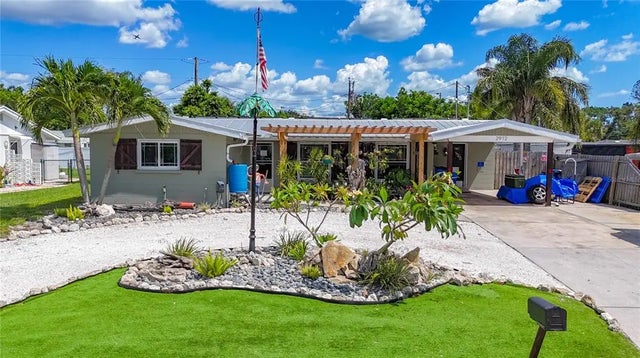 2912 Case Avenue, BRADENTON