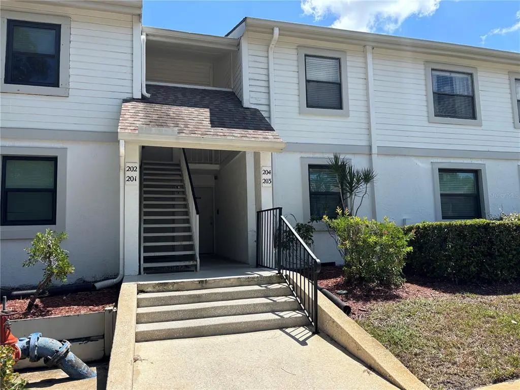 204 Meadow Lane 204, OLDSMAR