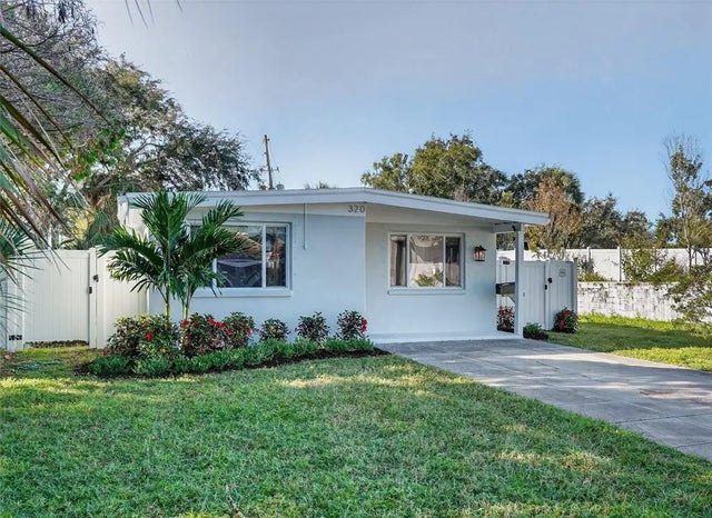 320 93rd Avenue N, ST PETERSBURG