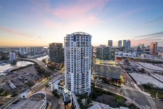 1209 E Cumberland Avenue 2601, TAMPA
