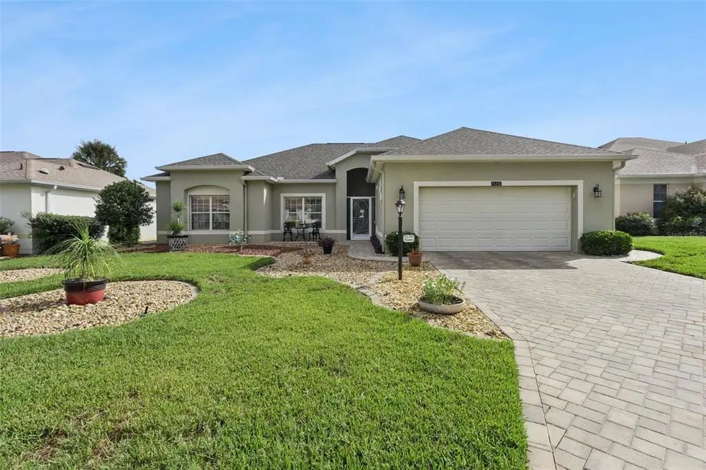 24242 E Belle Mede Dr, LEESBURG