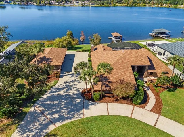 157 Lake Roy Drive, WINTER HAVEN