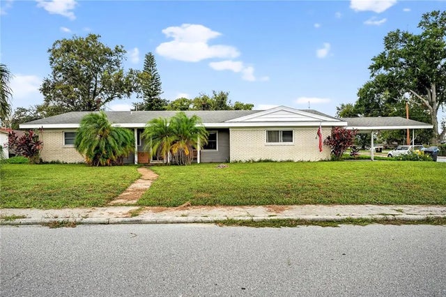 2023 Leisure Drive, WINTER HAVEN