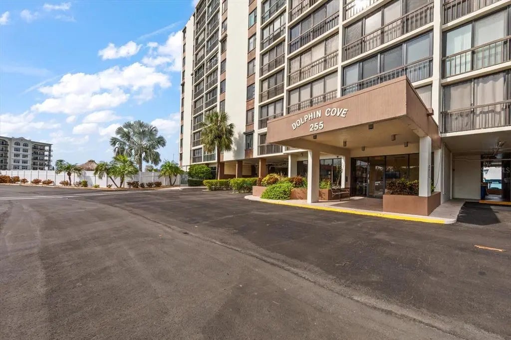 255 Dolphin Point 508, CLEARWATER BEACH