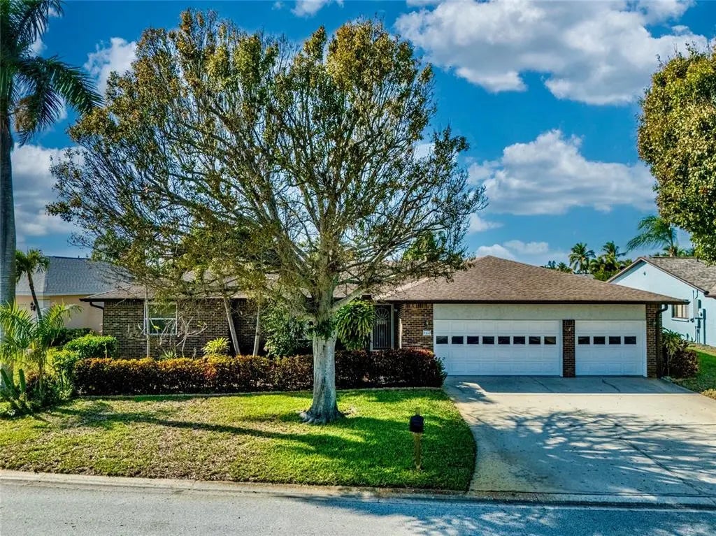 4612 Coral Lake Drive, BRADENTON