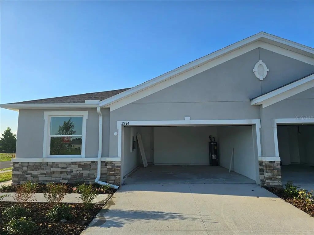 2349 Bending Bonsai Drive, WESLEY CHAPEL