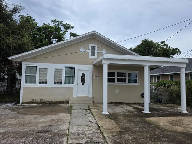 207 Hibiscus Street, TARPON SPRINGS