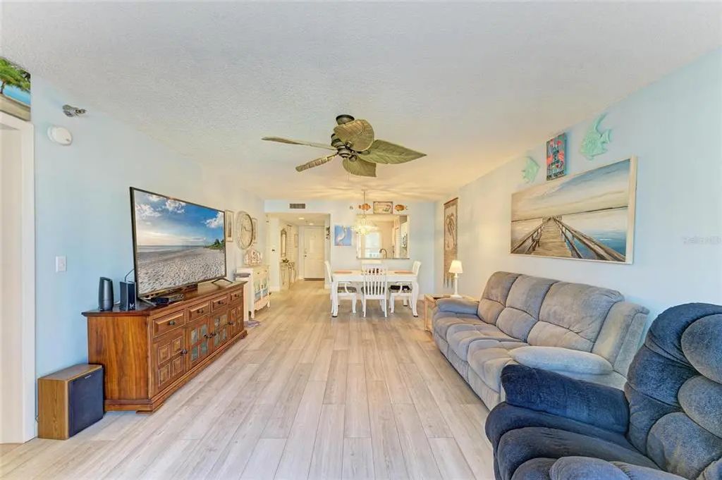 5 of 35 - 3980 Ironwood Circle 206, BRADENTON, FL
