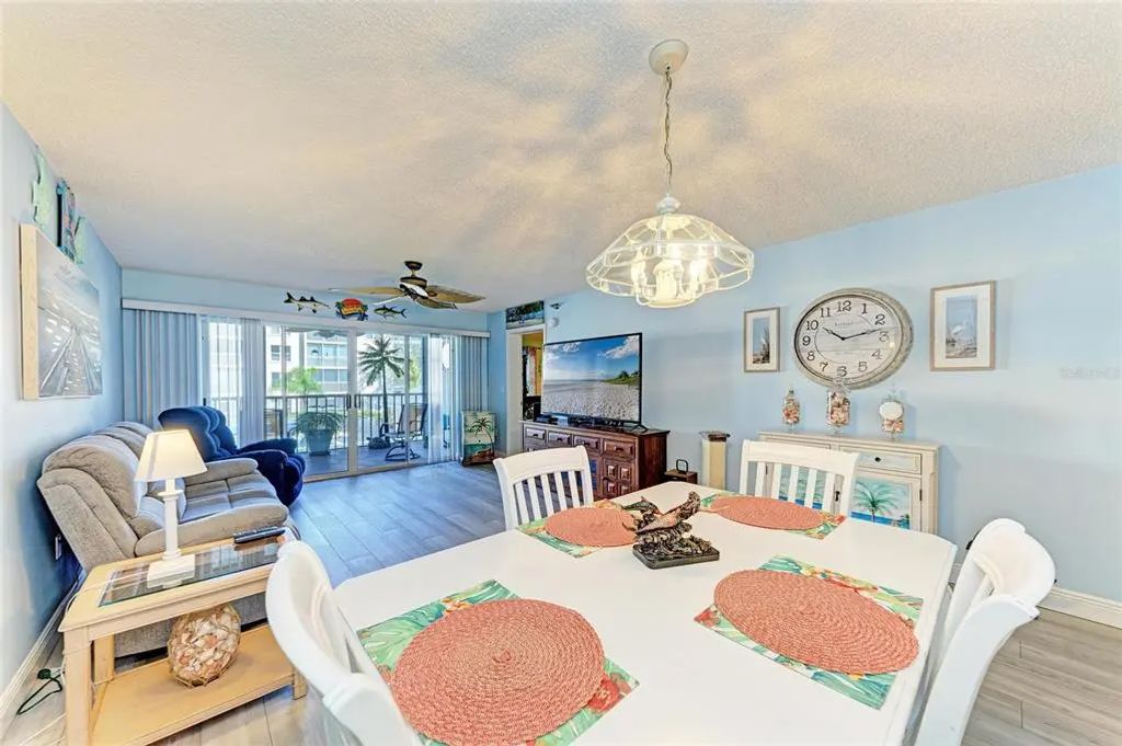 7 of 35 - 3980 Ironwood Circle 206, BRADENTON, FL