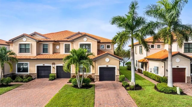 26225 Palace Lane 202, BONITA SPRINGS