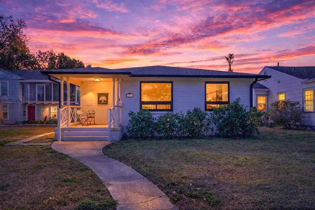 2220 7th Avenue N, ST PETERSBURG