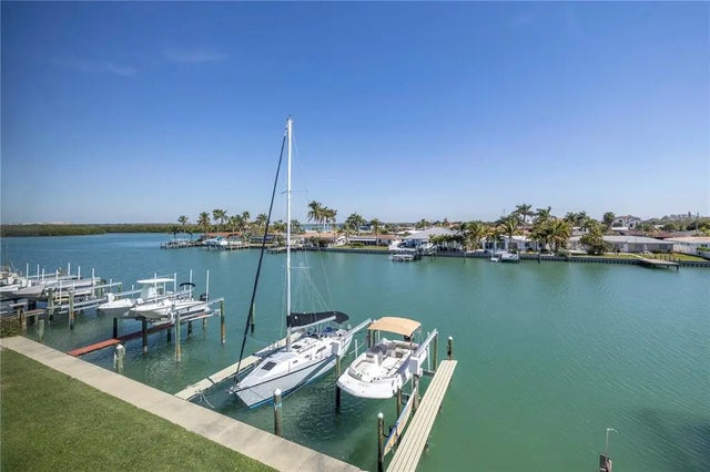 12405 3rd Street E 304, TREASURE ISLAND