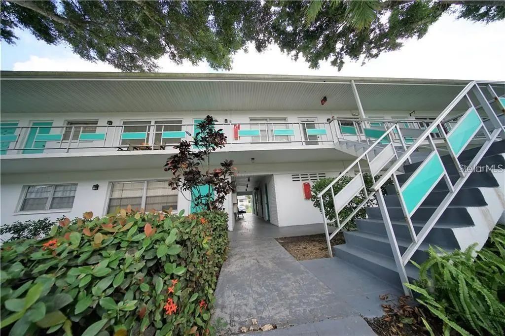 5810 21st Street N 15, ST. PETERSBURG