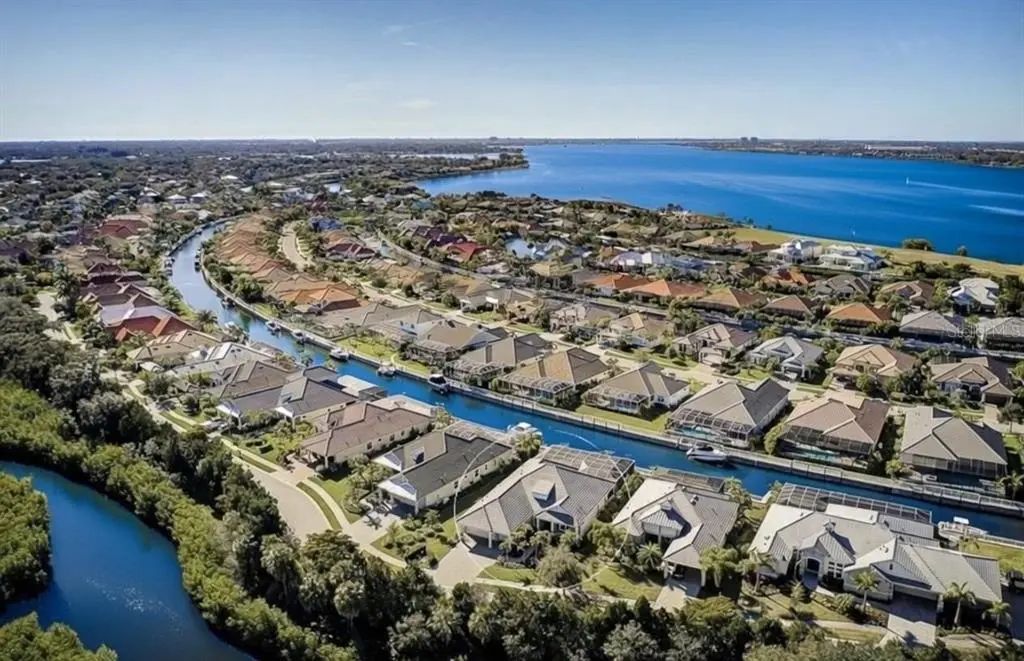 548 Regatta Way, BRADENTON