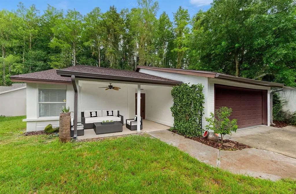 1210 Foxwood Drive, LUTZ