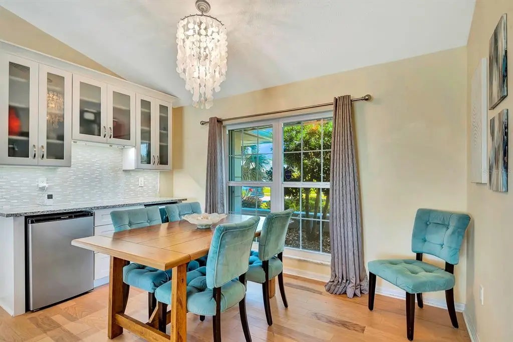 Gulf Shores Realty: 7 ab84f87d79a318c15c30e94636c0334e l