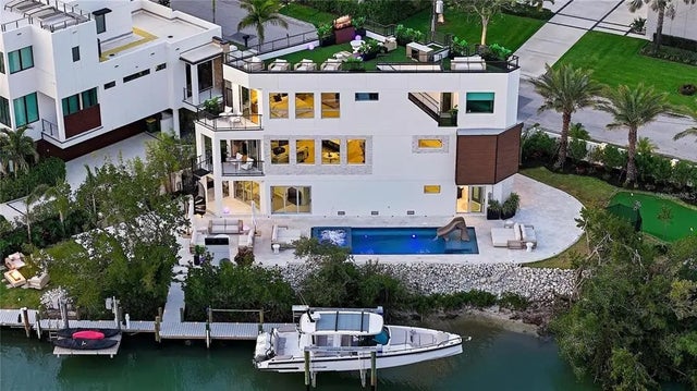 1406 Tangier Way, SARASOTA