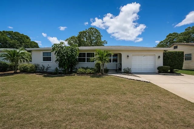 2110 57th Avenue N, ST PETERSBURG